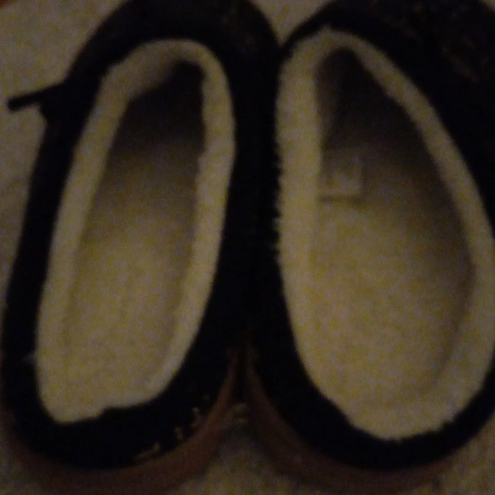 Bebe Girls Slippers Size M 13/1.